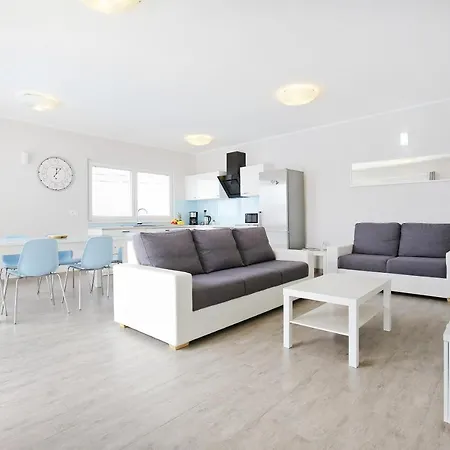 Вилла 3 Bedroom With Heated Pool & Sea View - Ae1308 *